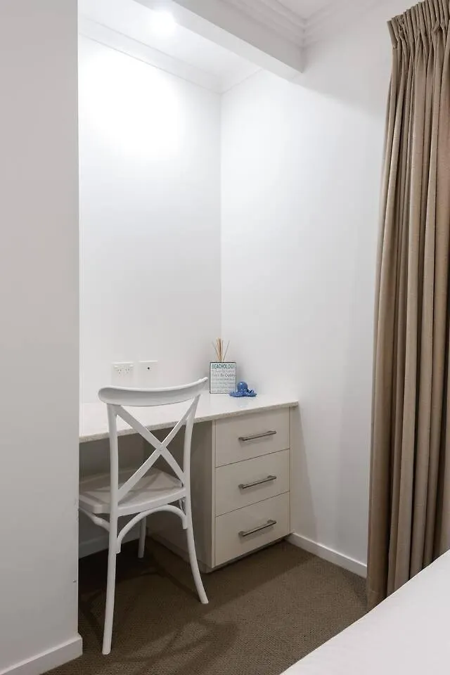 Appartement Rojo At Island Views—A Breezy Beachfront Retreat Palm Cove