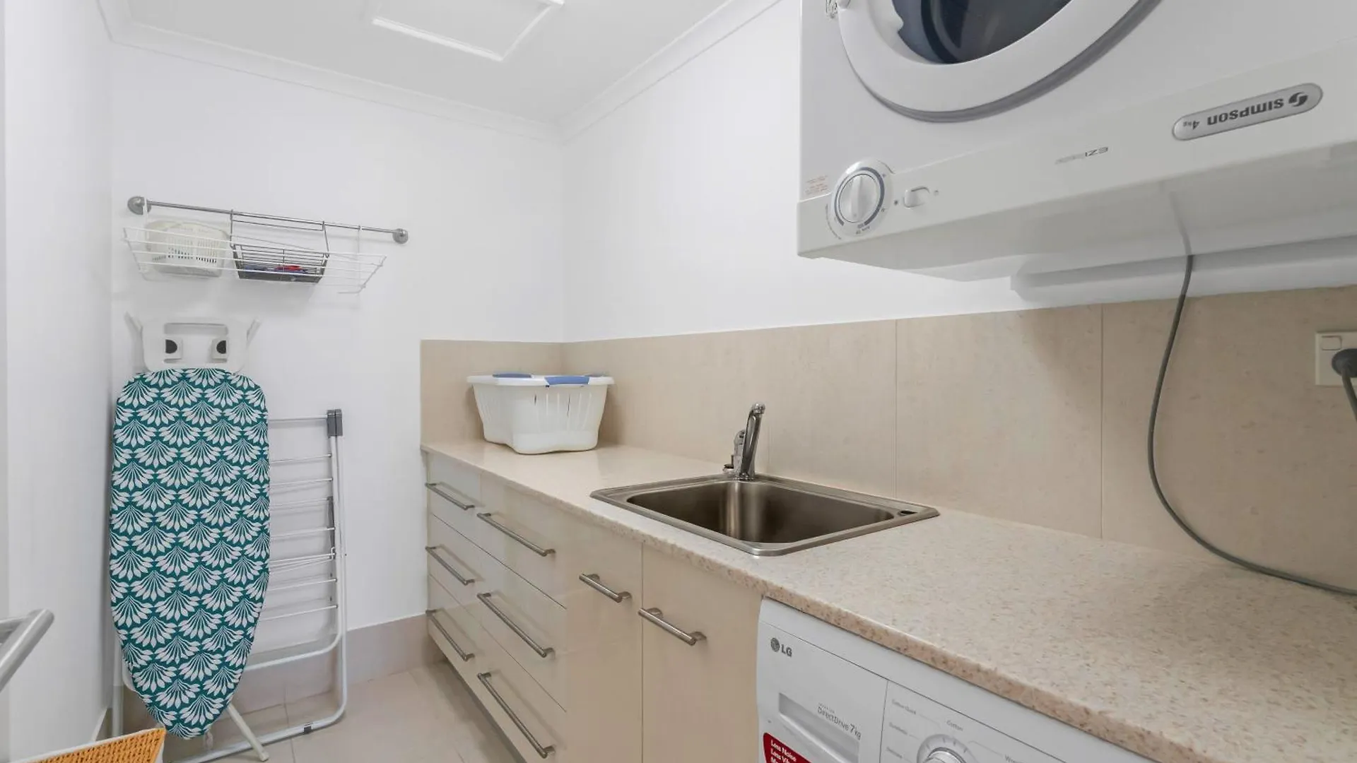 Appartement Rojo At Island Views—A Breezy Beachfront Retreat Palm Cove