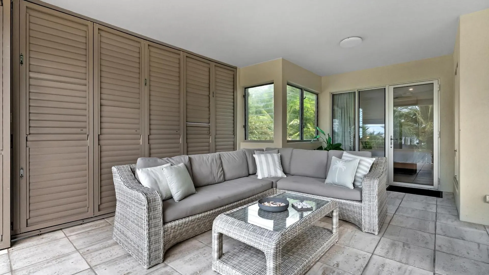 פאלם קוב Rojo At Island Views—A Breezy Beachfront Retreat דירה פאלם קוב